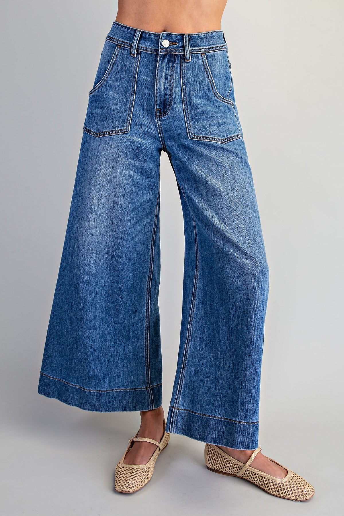 Wide Leg Pockets Jeans