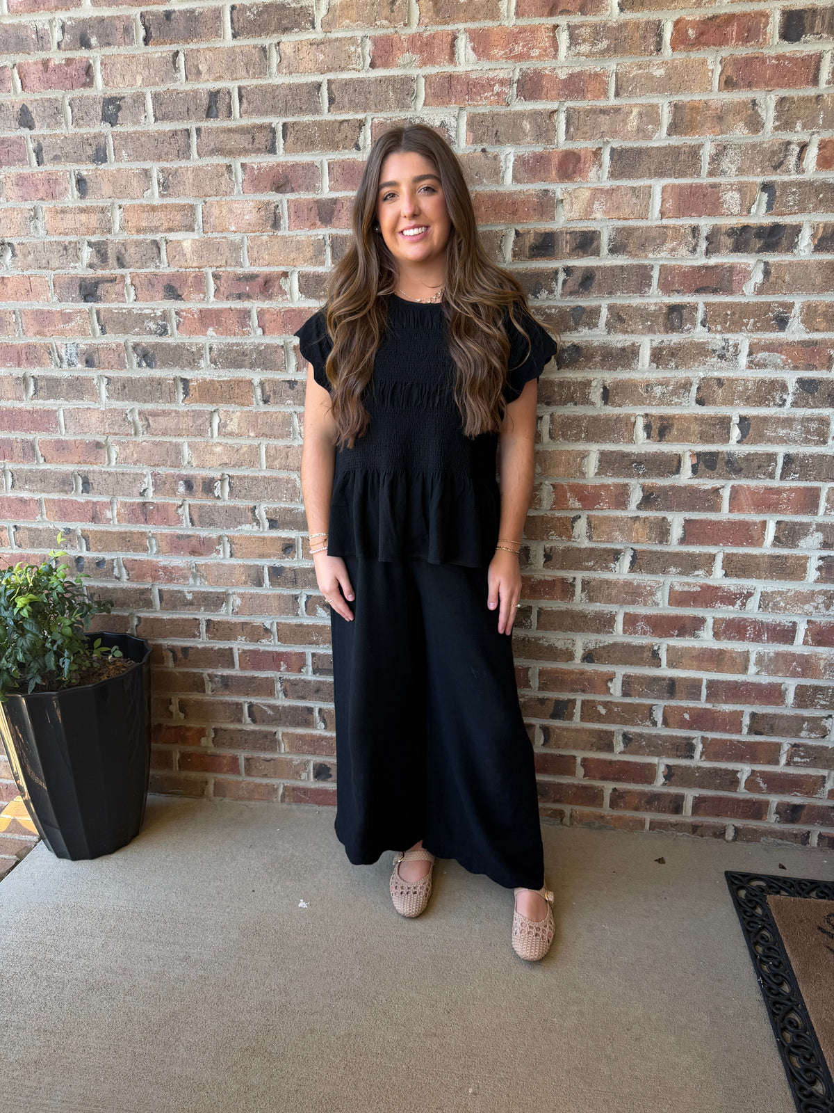 Linen Blend Scalloped Black Set