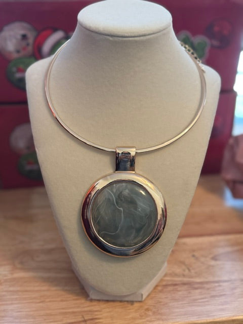 Marble Round Stone Wired Choker