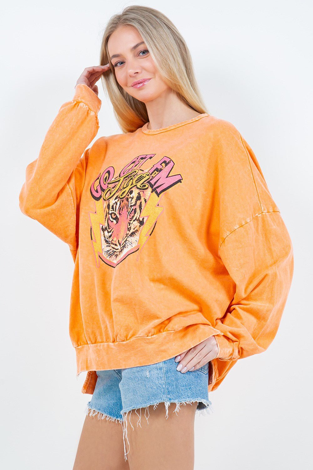Game Day Mineral Wash Graphic Sweatshirt-Go Get em Tiger! - Simply Pink Boutique