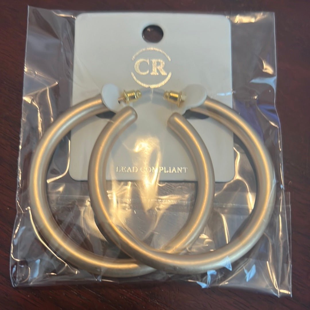 Gold round earrings - Simply Pink Boutique